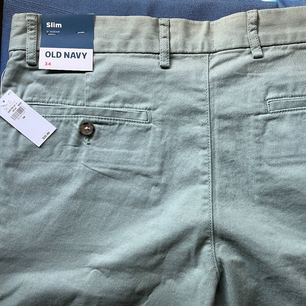 pale green Old Navy shorts 34W NWT